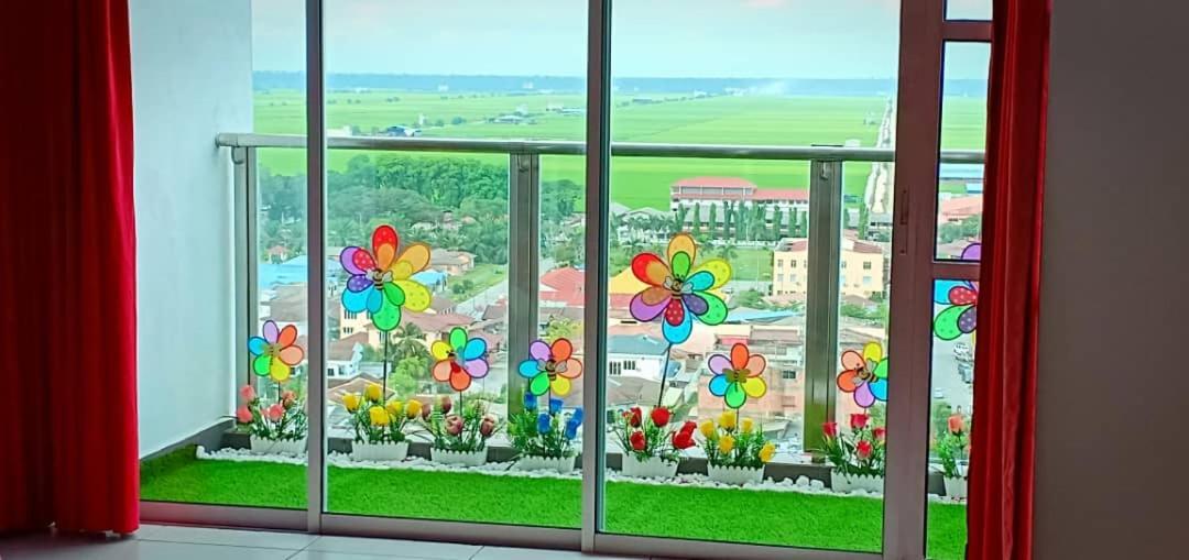 Windmill Sunrise Paddyview Homestay Sekinchan Luaran gambar